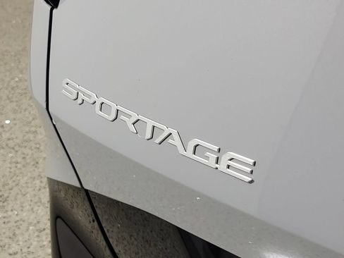 Used 2023 Kia Sportage SX FWD image 5