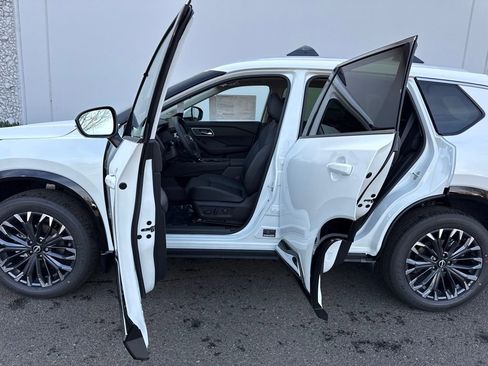 New 2026 Nissan Rogue Platinum w/ Platinum Premium Package image 20