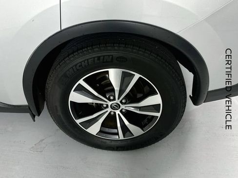 Certified 2024 Nissan Murano SV FWD image 11