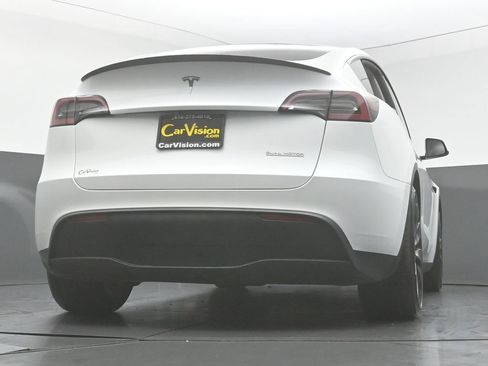 Used 2023 Tesla Model Y Performance AWD/4WD image 44