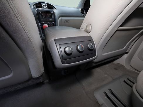 Used 2015 Buick Enclave Convenience FWD image 16