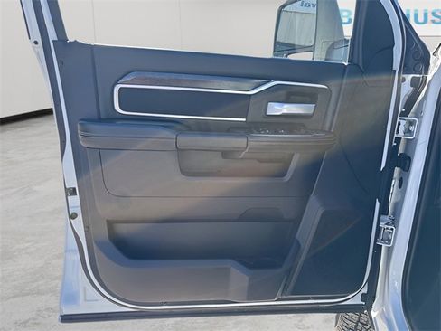 Used 2024 RAM 2500 Big Horn image 23