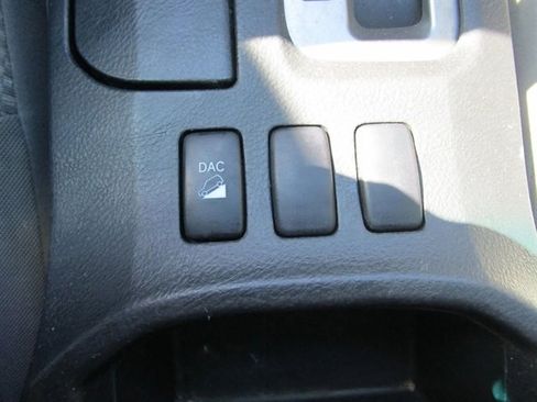 Used 2007 Toyota 4Runner SR5 AWD/4WD image 27