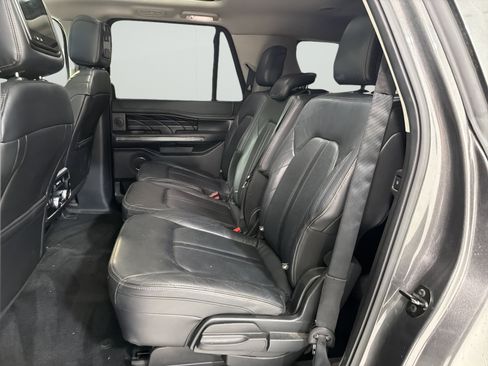 Used 2018 Ford Expedition Max Platinum RWD image 10