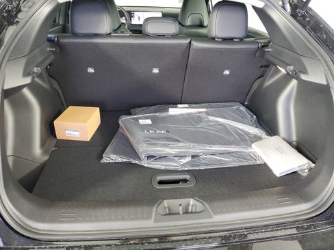 New 2026 Nissan Leaf SV+ w/ Floor Mat Package (SV+) image 29