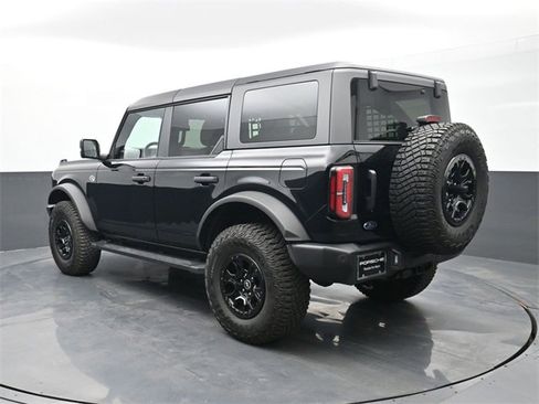 Used 2022 Ford Bronco Wildtrak image 3