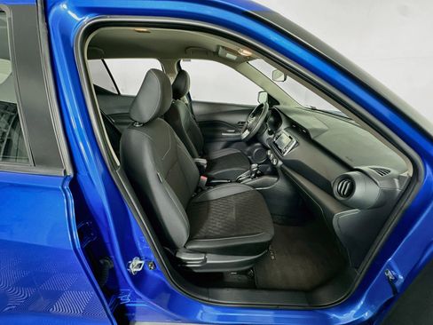 Used 2022 Nissan Kicks S FWD image 30