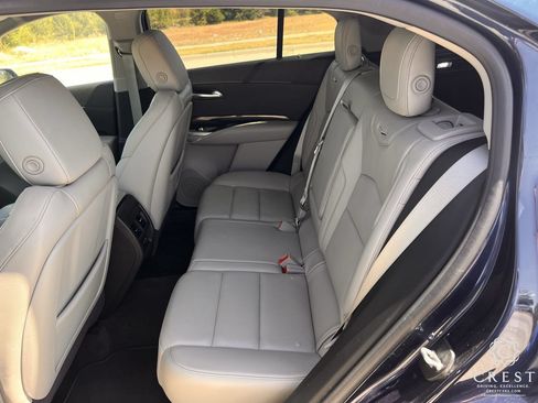 Used 2020 Cadillac XT4 Premium Luxury FWD image 29