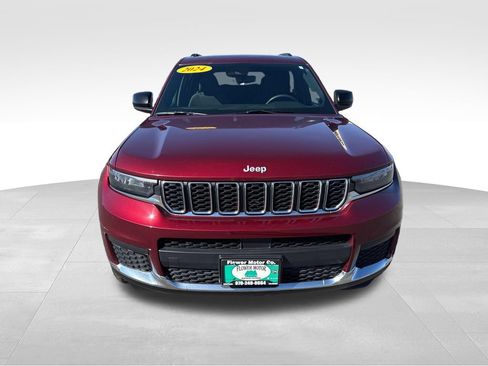 Used 2024 Jeep Grand Cherokee L Laredo AWD/4WD image 9