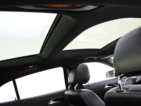 Used 2019 Mercedes-Benz GLA 250 GLA 250 image 11