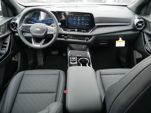 New 2026 Chevrolet Equinox LT w/ Convenience Package II image 6