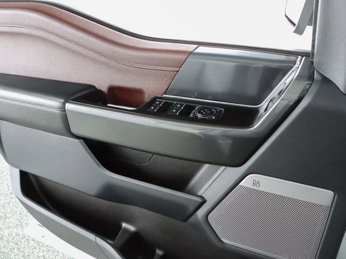 Used 2022 Ford F150 Lariat w/ Equipment Group 502A High image 25