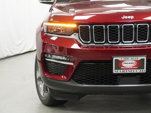 Certified 2025 Jeep Grand Cherokee Limited AWD/4WD image 7