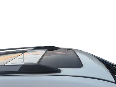 Used 2011 GMC Acadia Denali image 26