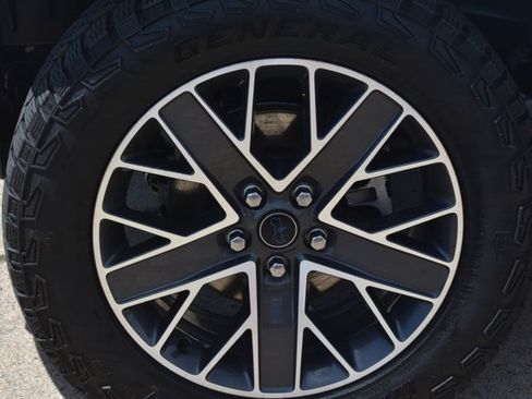 Used 2024 Jeep Wrangler High Altitude AWD/4WD image 10