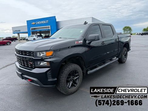 Used 2020 Chevrolet Silverado 1500 Custom Trail Boss w/ Custom Convenience Package AWD/4WD image 1