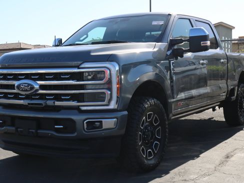 Used 2024 Ford F350 Platinum w/ FX4 Off-Road Package AWD/4WD image 2