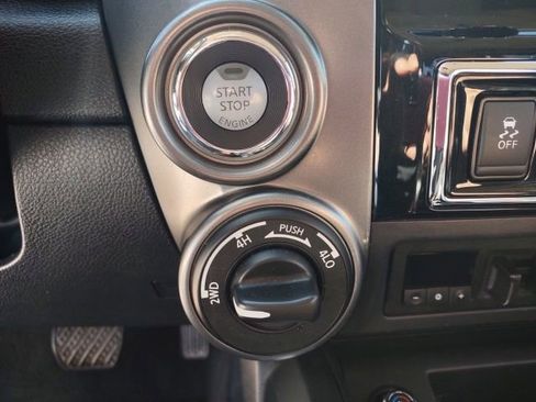 Used 2019 Nissan Titan Platinum Reserve w/ Platinum Utility Package AWD/4WD image 19