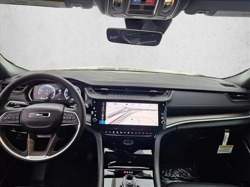 New 2026 Jeep Grand Cherokee L Limited RWD image 15