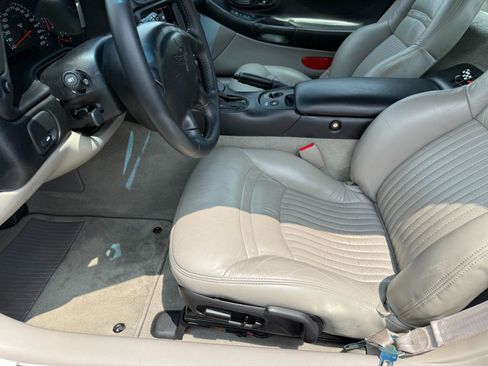 Used 1998 Chevrolet Corvette Coupe RWD image 29