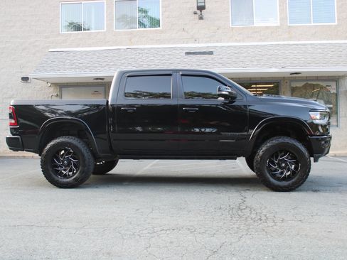 Used 2019 RAM 1500 Laramie AWD/4WD image 28