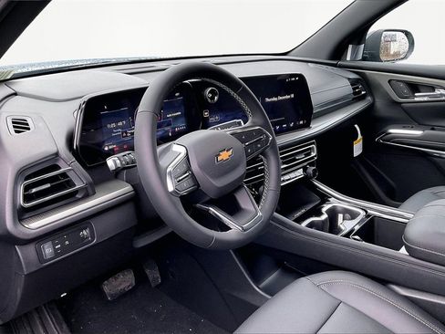 New 2026 Chevrolet Traverse LT w/ Driver Confidence Package image 8