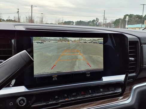 Used 2023 Chevrolet Silverado 1500 LT image 9