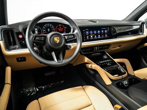 New 2026 Porsche Cayenne AWD/4WD image 4