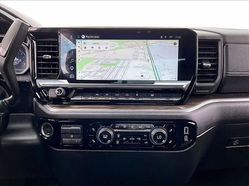 Used 2025 Chevrolet Silverado 1500 LT image 18