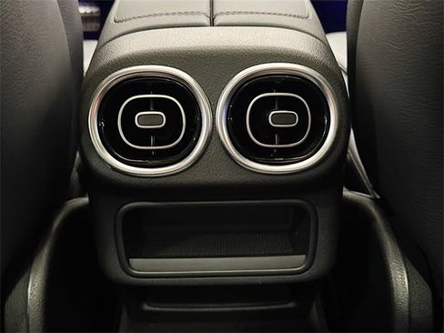 Certified 2024 Mercedes-Benz GLC 300 4MATIC image 27