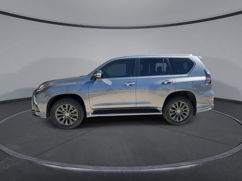 Used 2023 Lexus GX 460 Luxury w/ Sport Design Package image 5