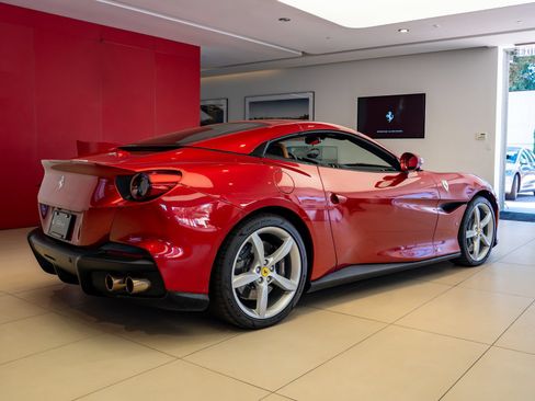 Used 2022 Ferrari Portofino M RWD image 36