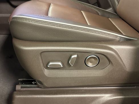 New 2026 GMC Sierra 1500 Denali w/ Denali Reserve Package AWD/4WD image 23