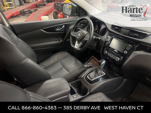 Used 2019 Nissan Rogue Sport SL image 41