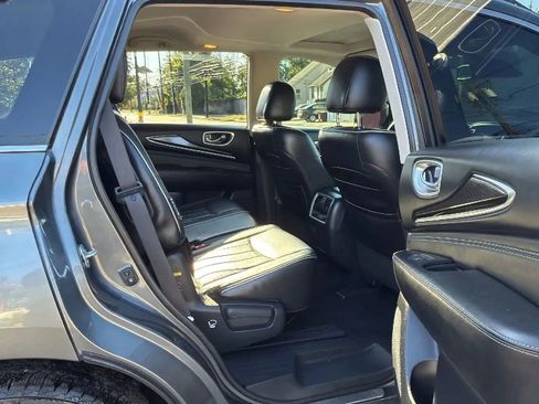 Used 2019 INFINITI QX60 Luxe w/ Essential Package image 26