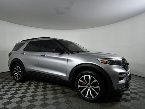 Used 2020 Ford Explorer ST w/ Premium Technology Package image 9