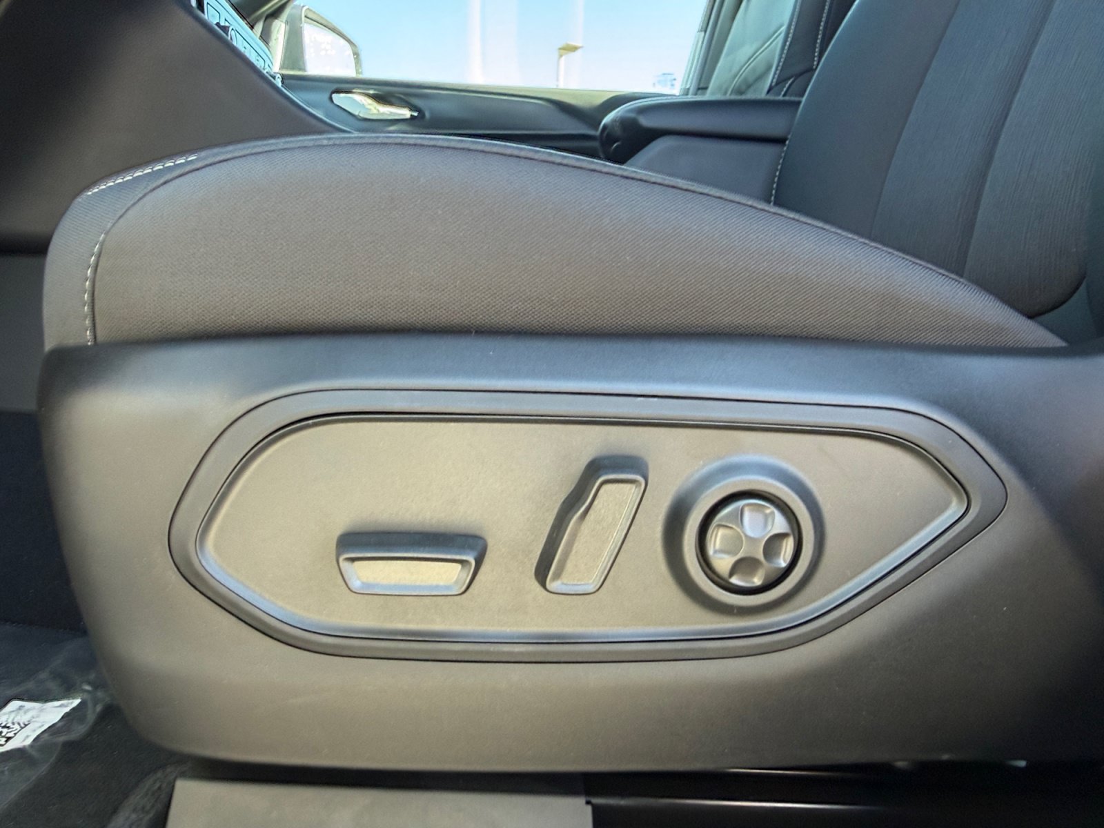 New 2026 Jeep Grand Cherokee Laredo X AWD/4WD image 16