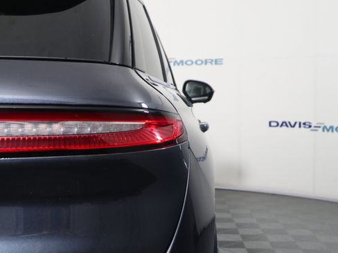 Used 2020 Lincoln Corsair Reserve w/ Equipment Group 202A image 6