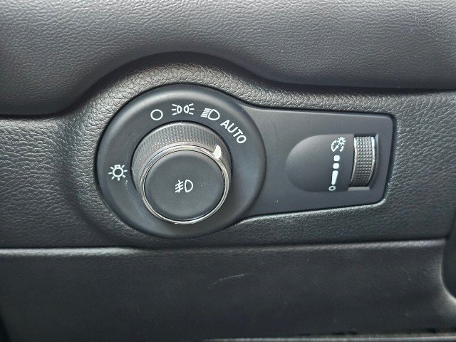 Used 2022 Dodge Durango GT AWD/4WD image 39