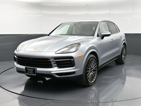 Certified 2021 Porsche Cayenne S image 1