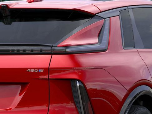 New 2026 Cadillac Lyriq Sport image 11