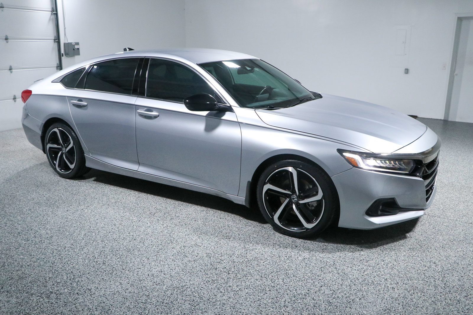 Used 2022 Honda Accord Sport image 6