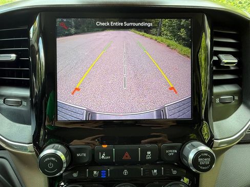 Used 2024 RAM 2500 Laramie w/ Safety Group AWD/4WD image 26