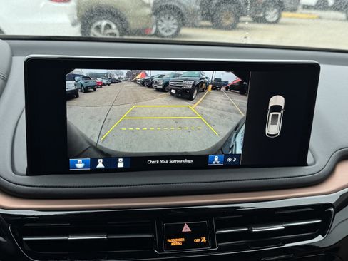 Used 2025 Acura MDX SH-AWD w/ Technology Package image 28