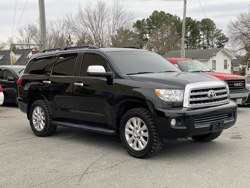 Used 2012 Toyota Sequoia Platinum image 5