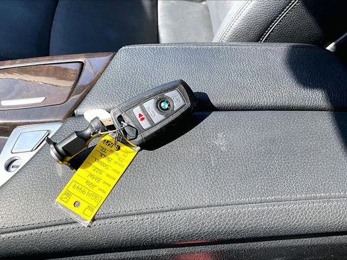 Used 2016 BMW 528i xDrive Sedan image 15