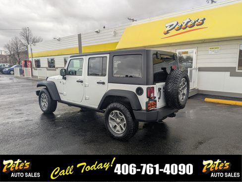 Used 2015 Jeep Wrangler Unlimited Rubicon w/ Max Tow Package image 2