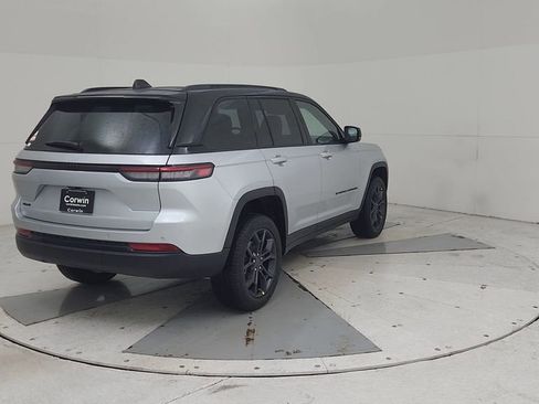 New 2025 Jeep Grand Cherokee Limited image 14