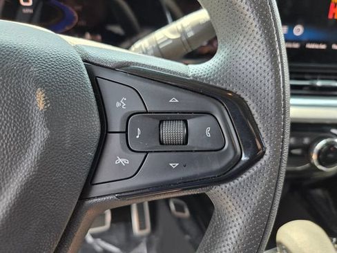 Used 2024 Chevrolet Trax LT FWD image 24