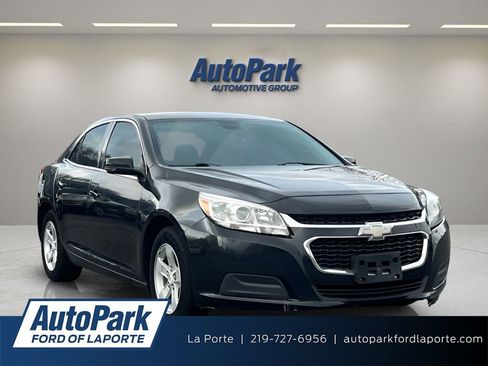 Used 2015 Chevrolet Malibu LT FWD image 1